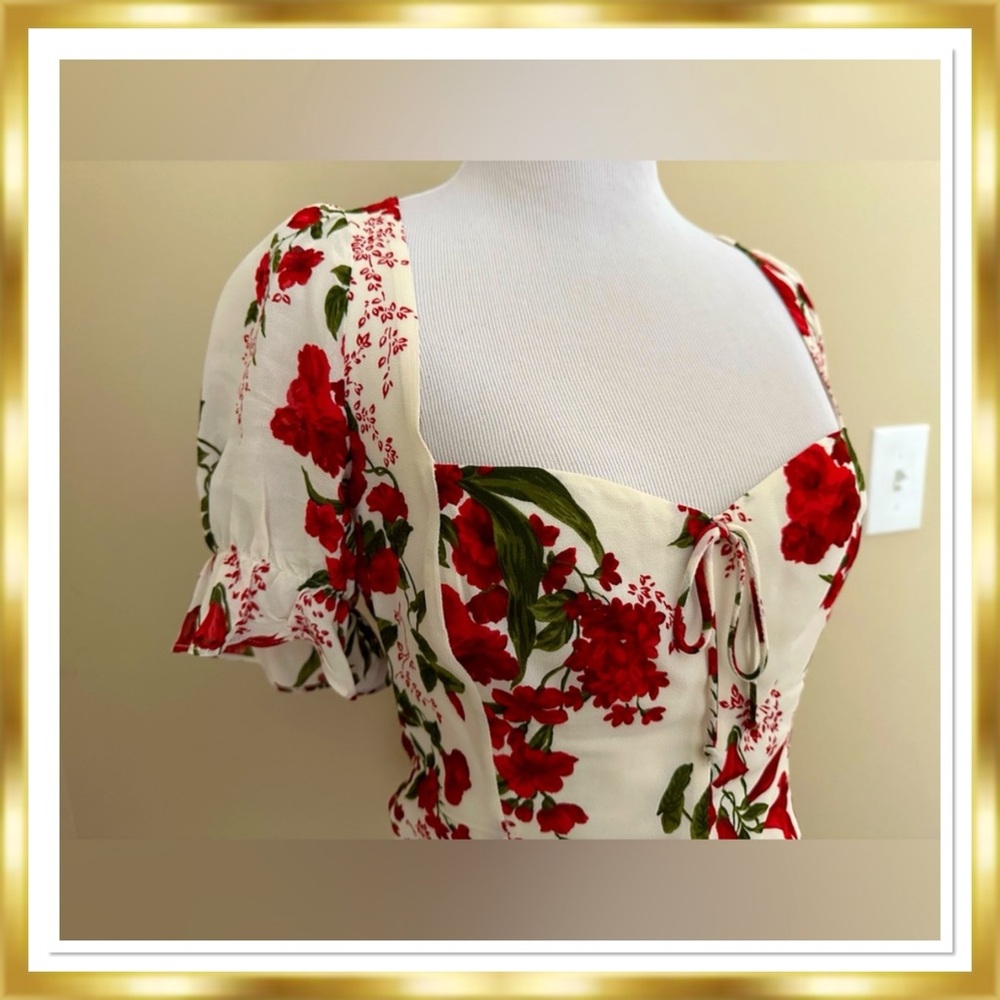 Reformation Delevan Cream & Crimson Red Floral Sweetheart Neckline Top size 2